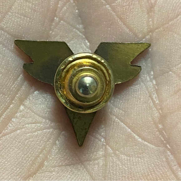 Rare Vtg PIN V FOR VICTORY Sweetheart Lapel Pin WWll Eagle Federal Shield - Picture 8 of 9